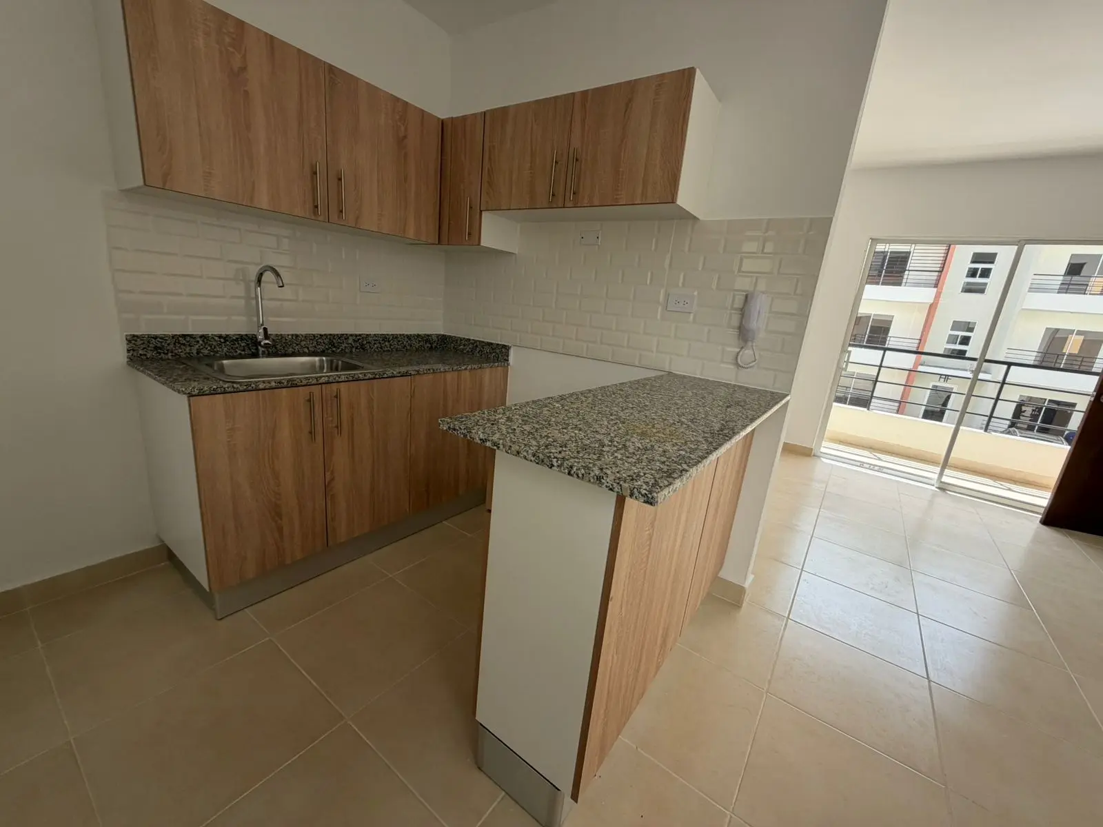 Vive como mereces en la Jacobo Majluta